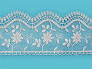 Vyšívaná organza